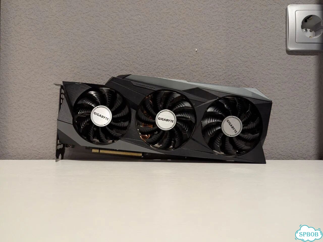 RTX 3080 Gigabyte Gaming OC фото 1