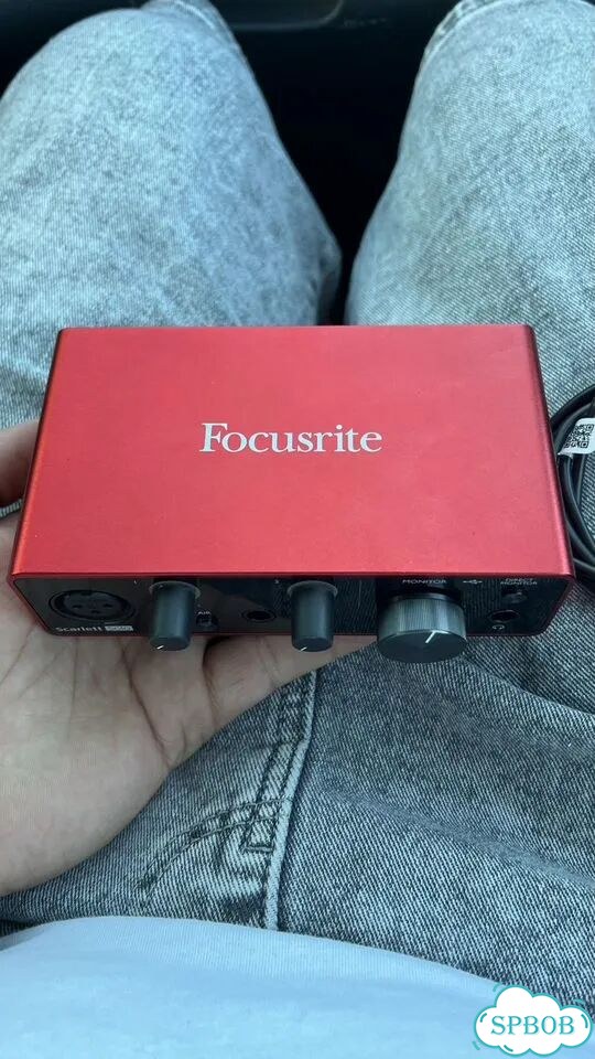 Focusrite scarlett solo 3rd gen фото 4