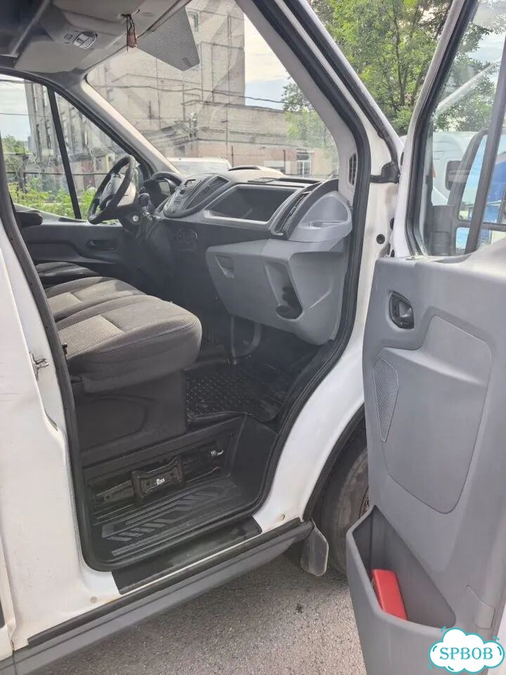 Микроавтобус Ford Transit, 2018 фото 5