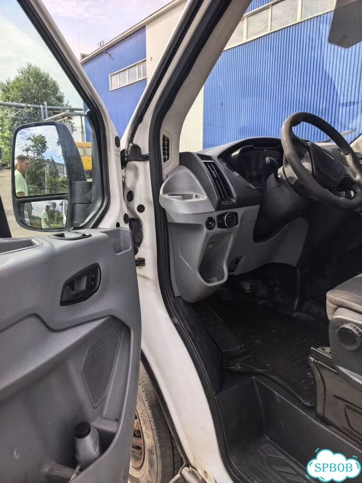 Микроавтобус Ford Transit, 2018 фото 6