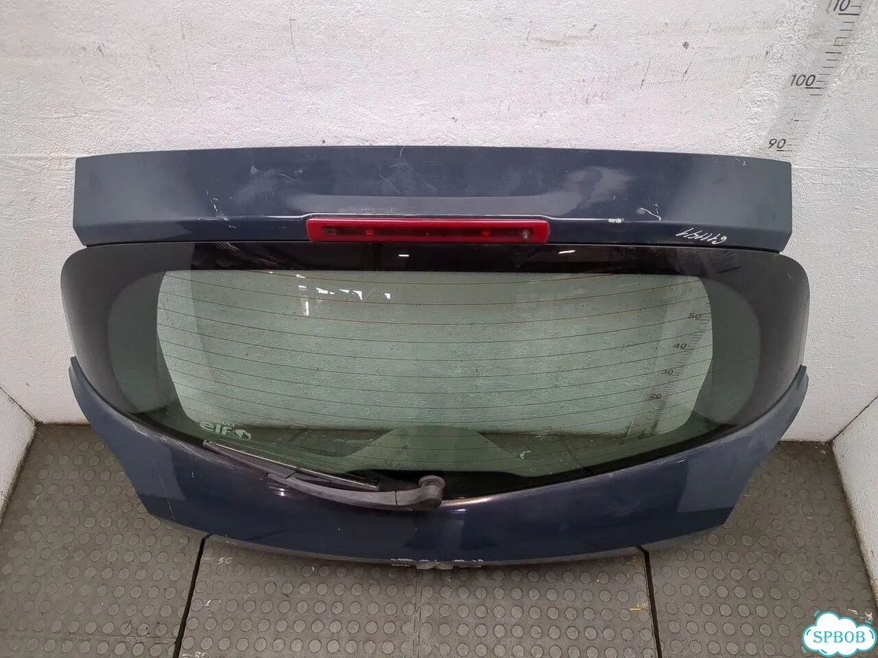 Крышка багажника Renault Clio фото 2