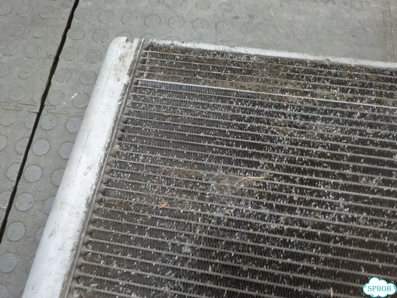 Радиатор охлаждения двигателя Land Rover Range Rover 3 (LM) фото 8
