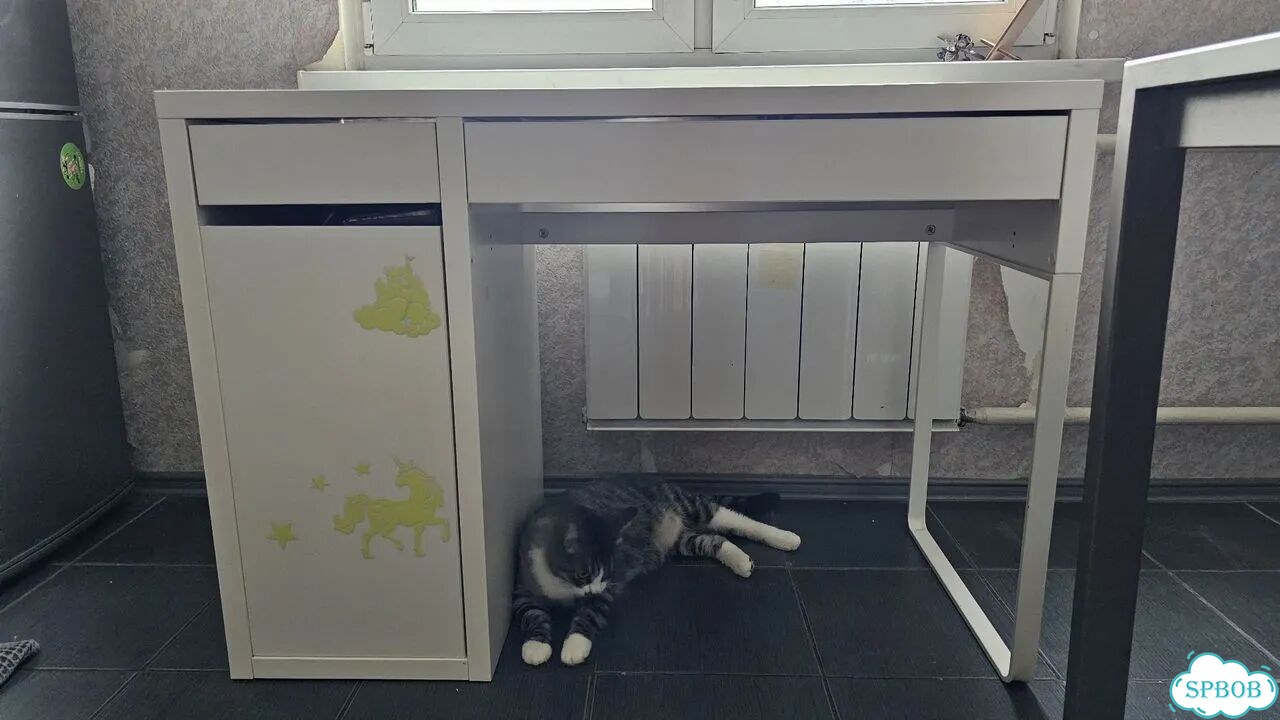 Стол IKEA micke фото 5
