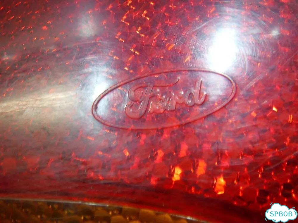 Фонарь задний левый Ford KA фото 4