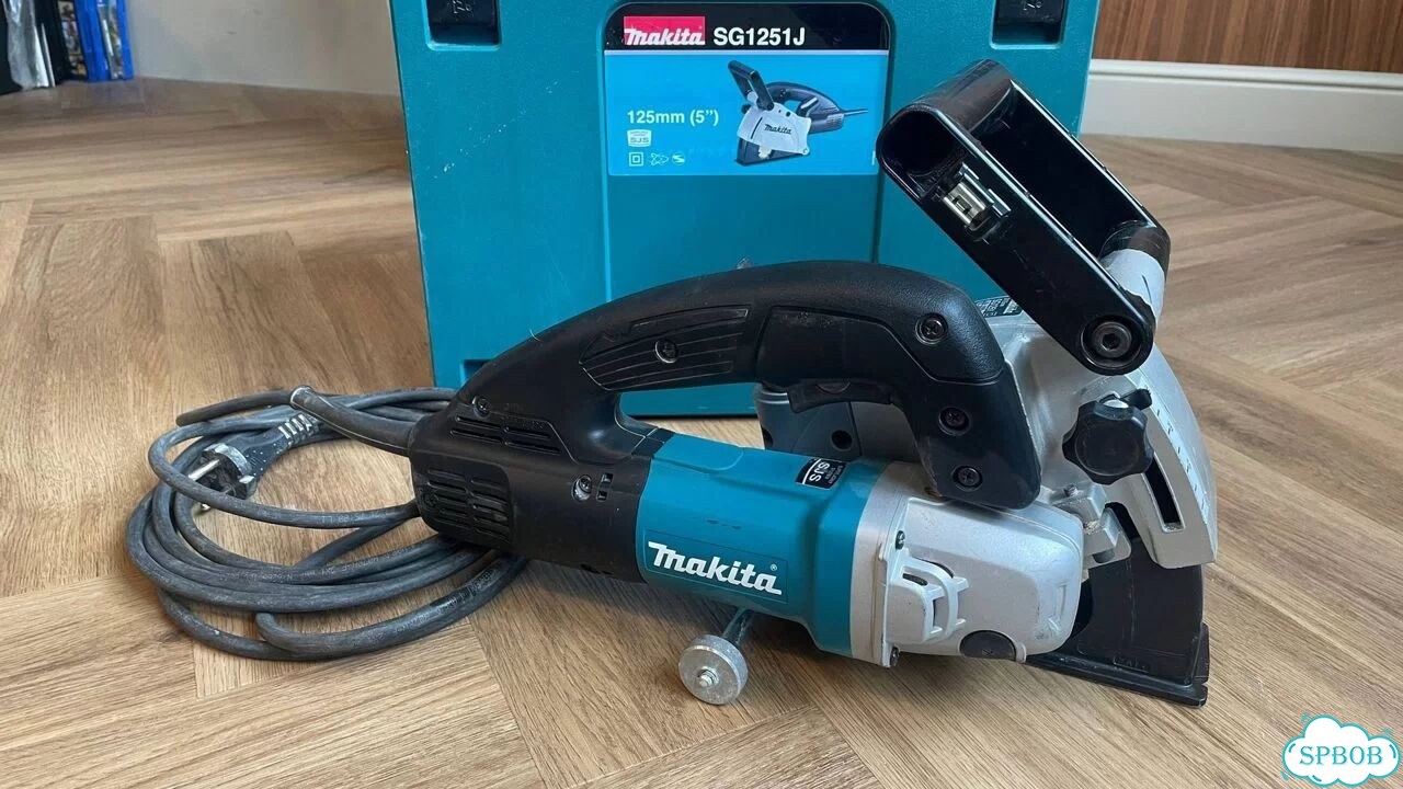 Makita SG1251 +4 диска. Состояние близкое к новому фото 5