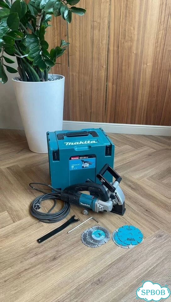 Makita SG1251 +4 диска. Состояние близкое к новому фото 6