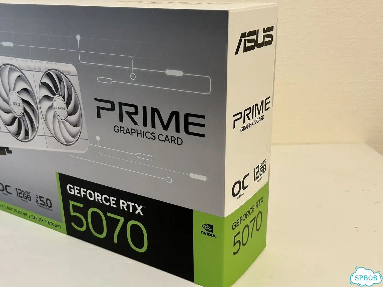 Новая RTX 5070 12GB Asus Prime OC White фото 3
