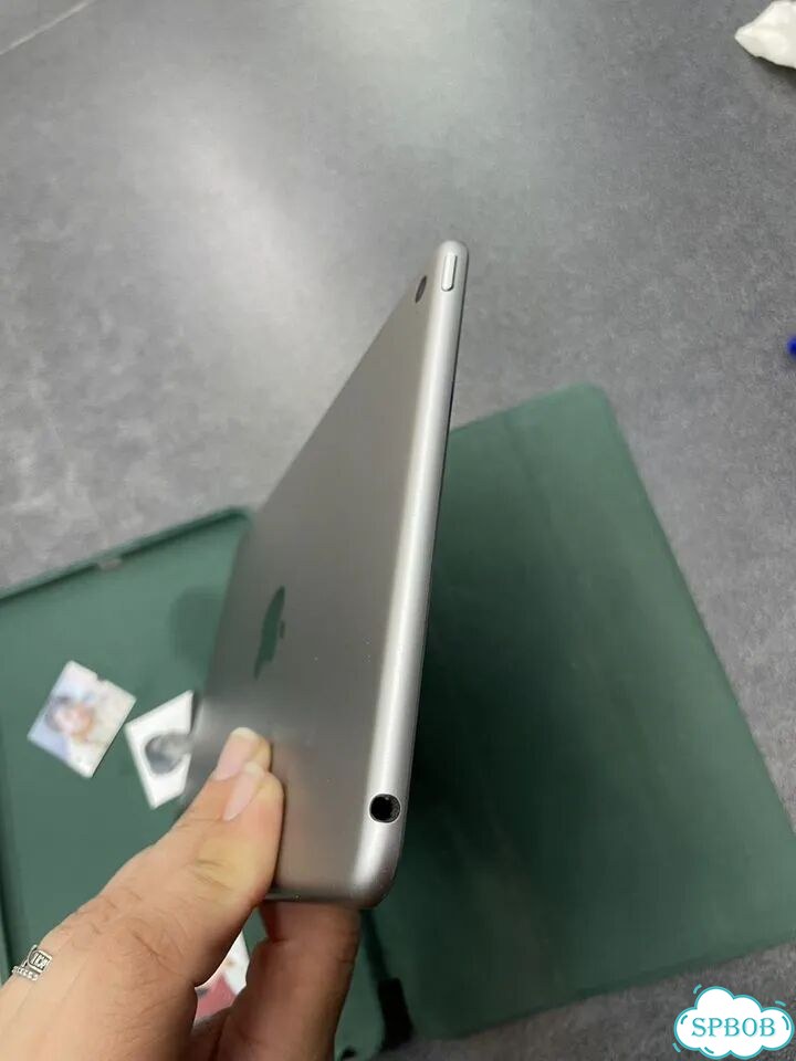 iPad mini 4 128gb фото 4