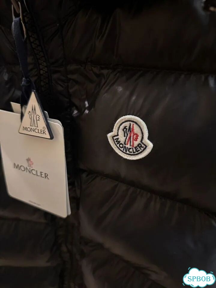Жилетка Moncler мужская фото 3