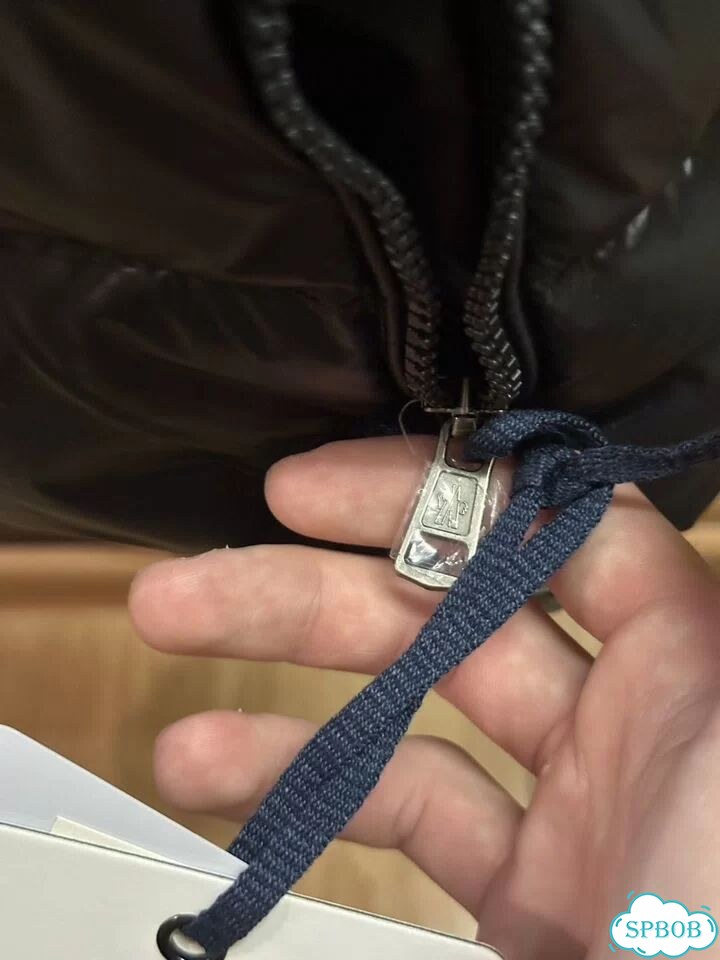 Жилетка Moncler мужская фото 4