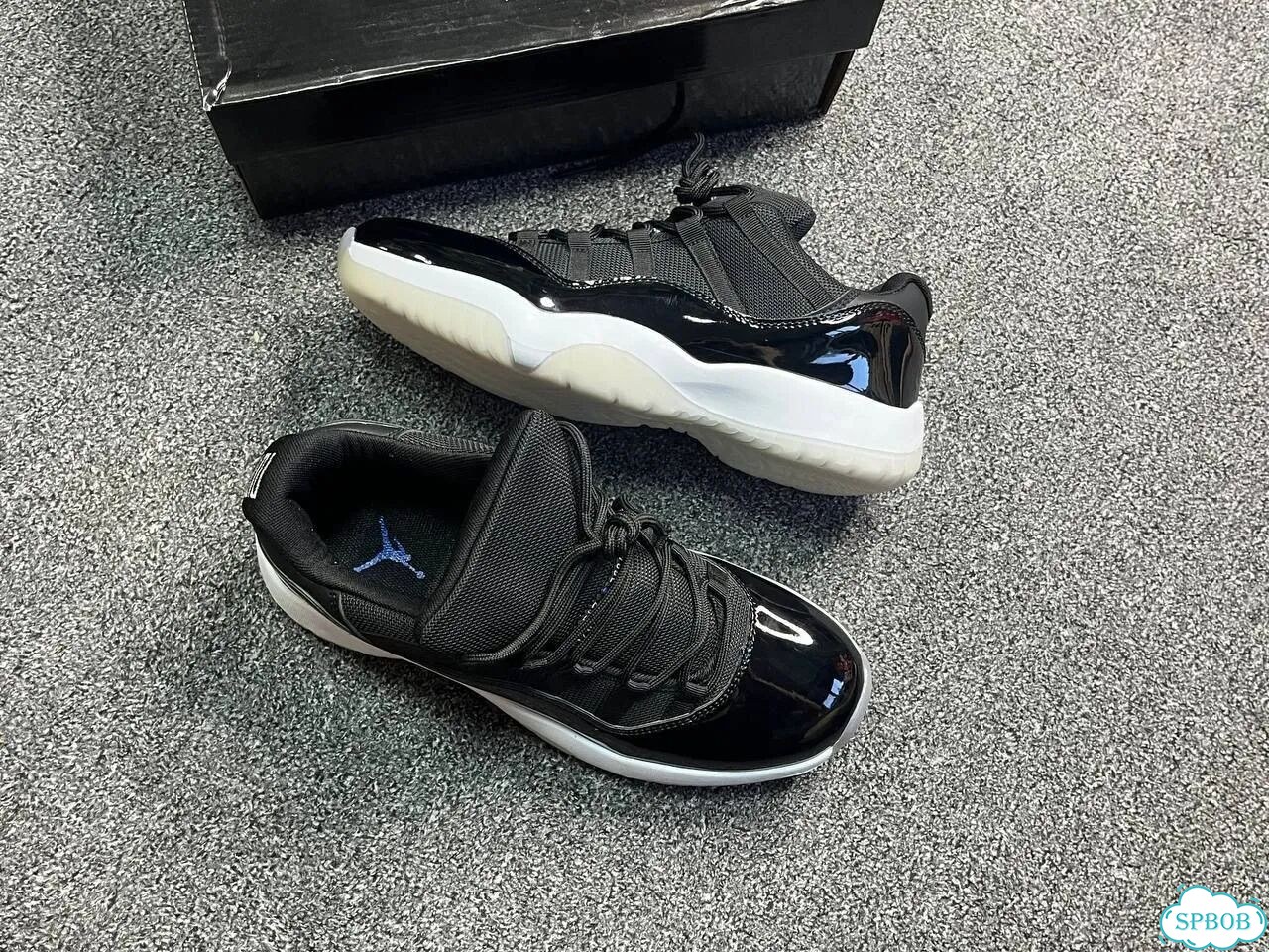 Кроссовки Nike Air Jordan 11 фото 3