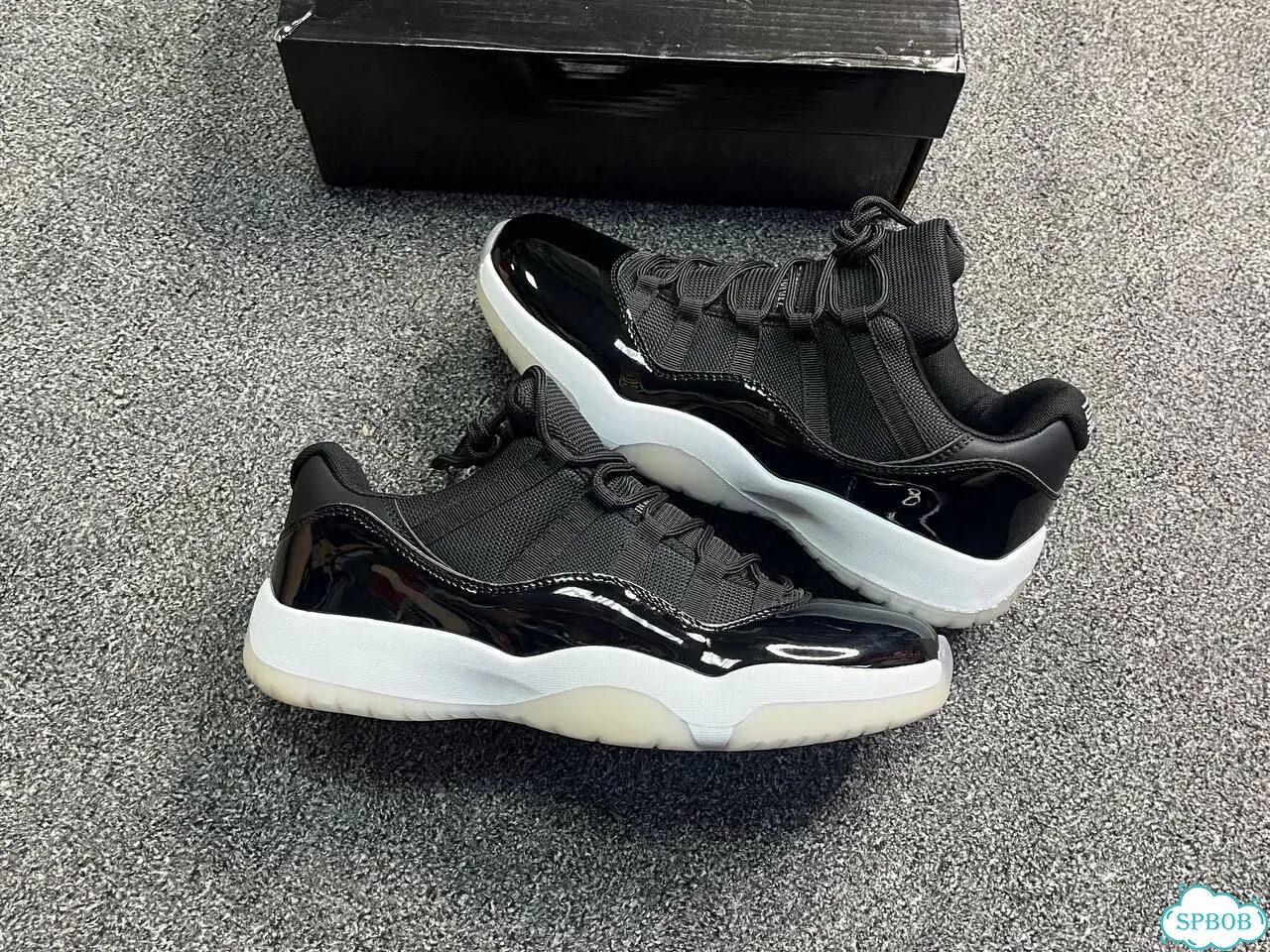 Кроссовки Nike Air Jordan 11 фото 7