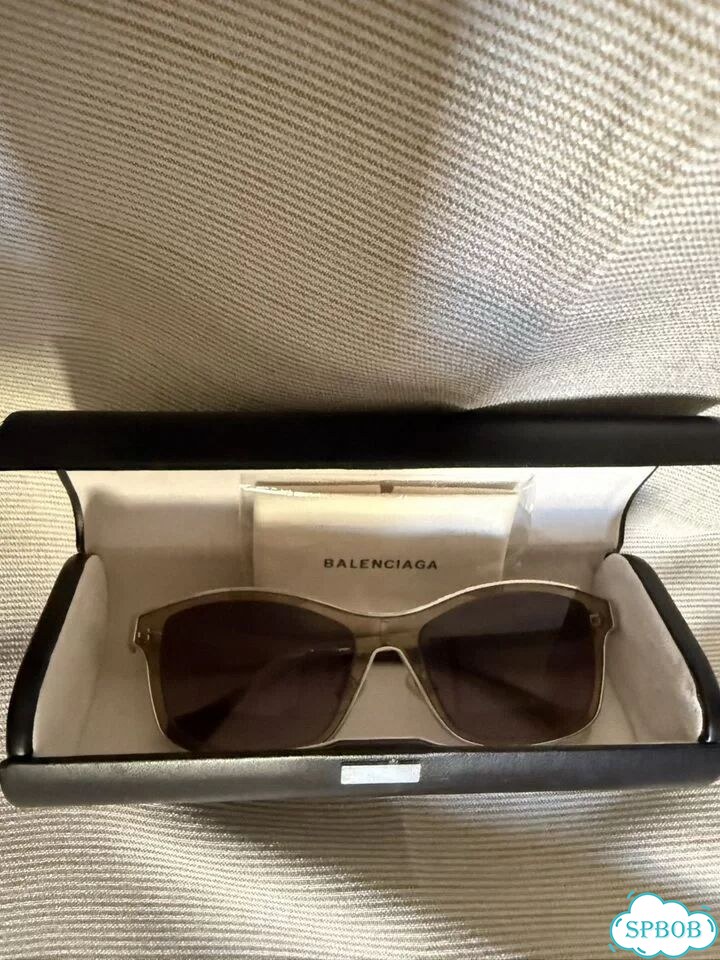 Солнцезащитные очки Balenciaga оригинал фото 5