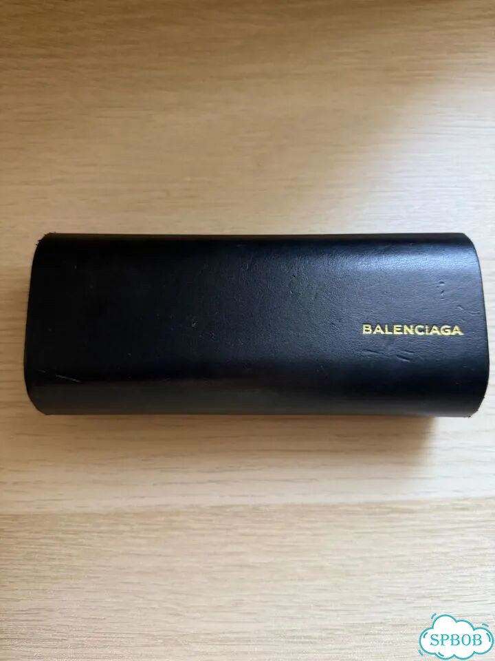 Солнцезащитные очки Balenciaga оригинал фото 6