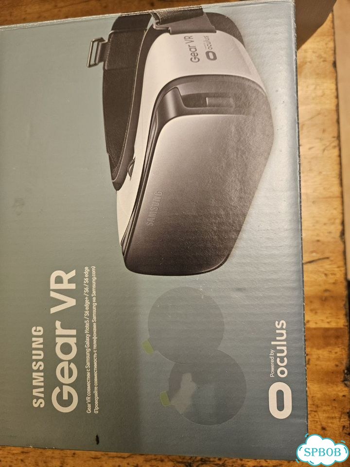 Очки игровые Samsung Gear VR фото 3
