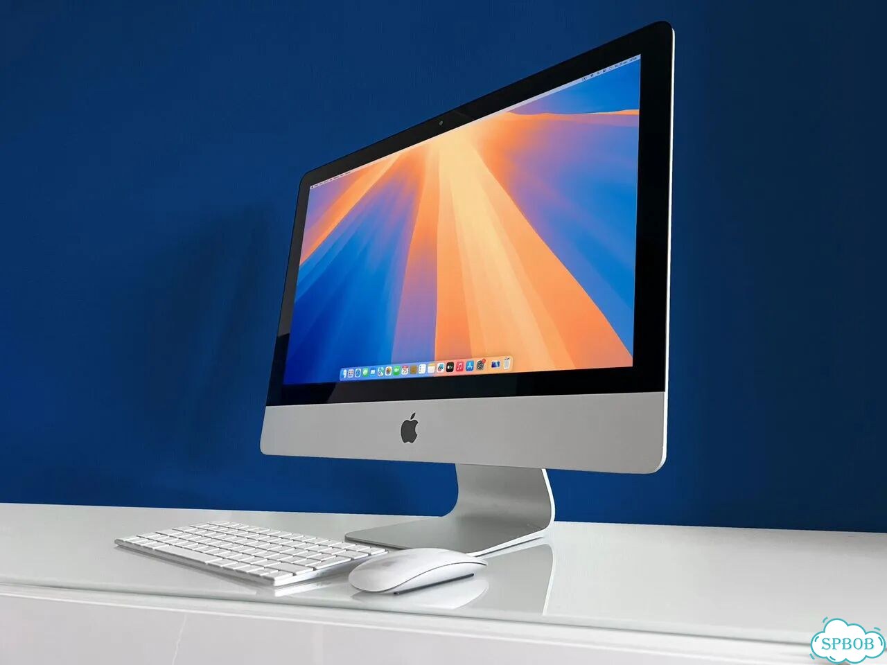 Apple iMac 21.5, 2015 (Core i5, 8Gb, 1TB) фото 3
