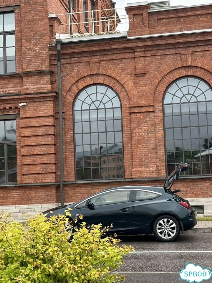 Opel Astra GTC 1.4 AT, 2014, 83 000 км фото 1