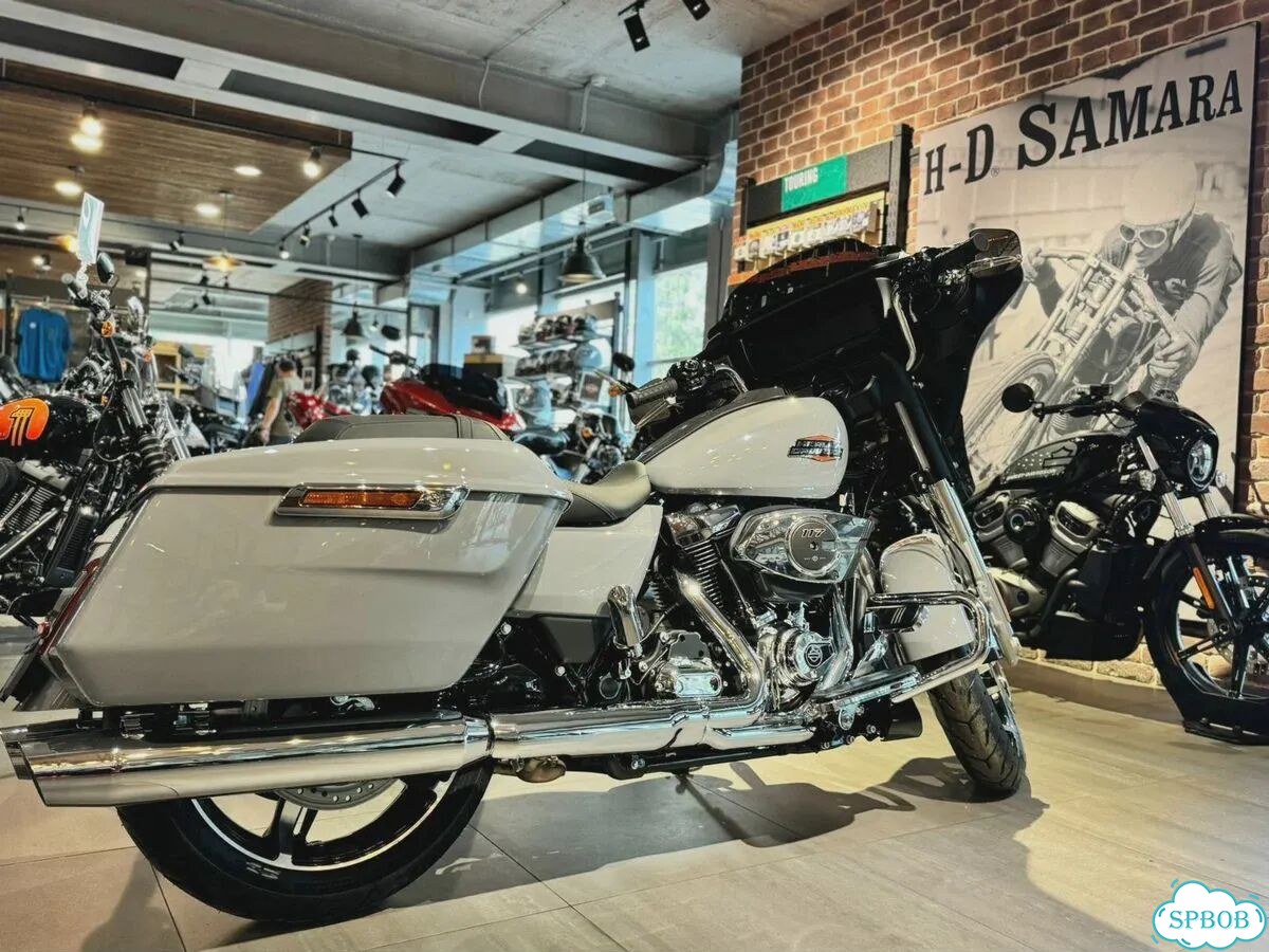 Harley-Davidson Street Glide, 2024 фото 3
