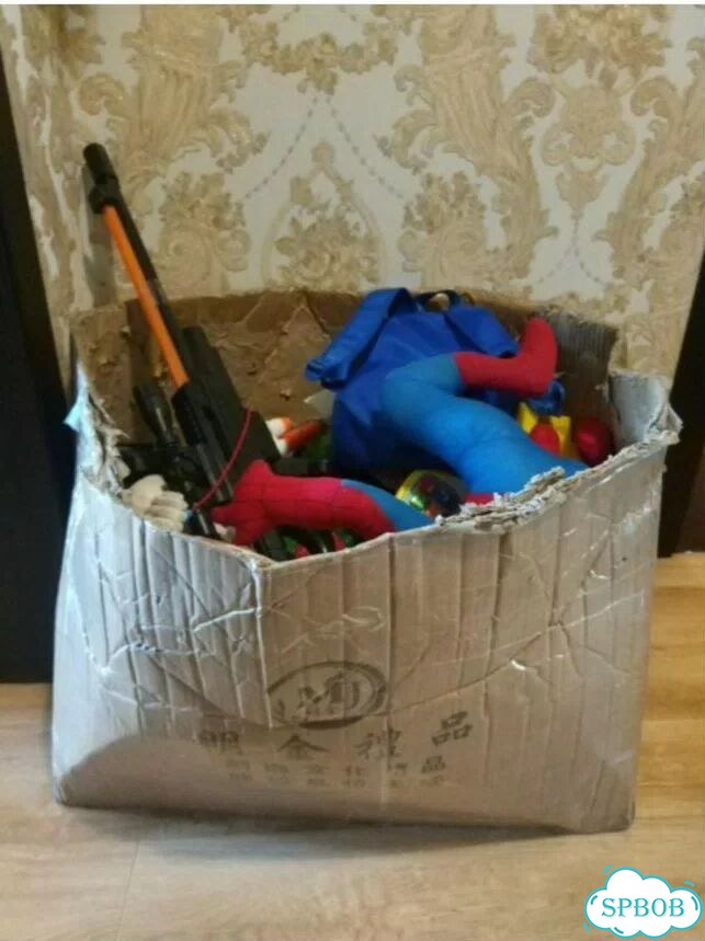 Коробка с игрушками фото 1