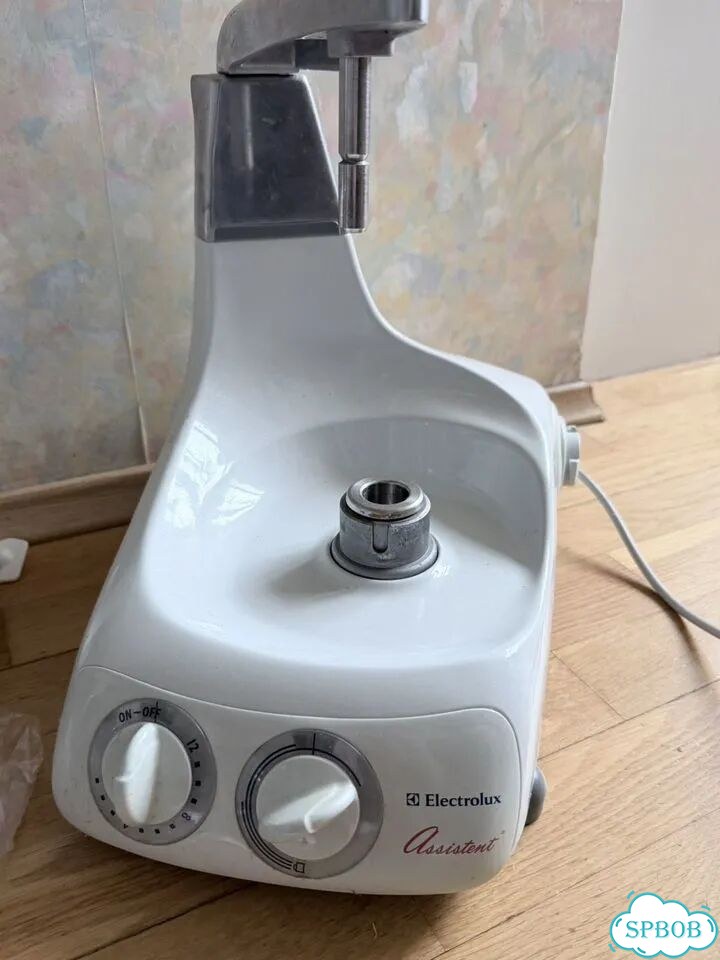 Кухонный комбайн electrilux assistent фото 2
