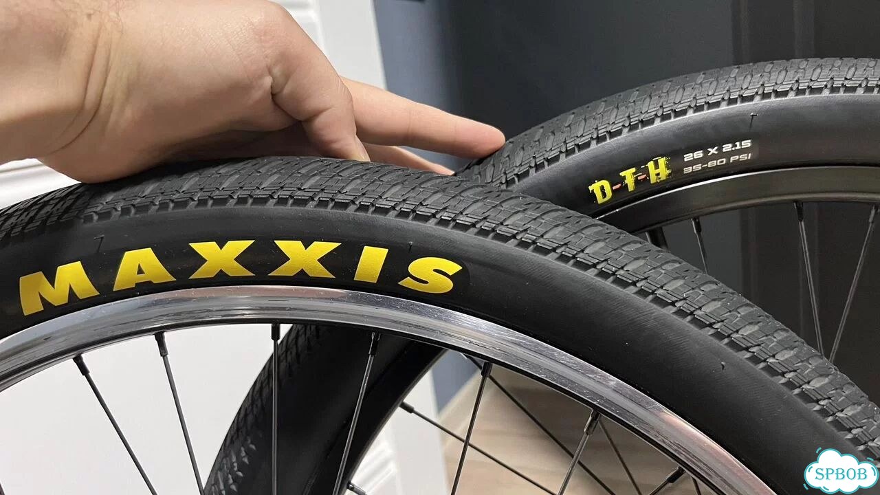 Покрышки Maxxis 26x2.125 DTH кевлар фото 2