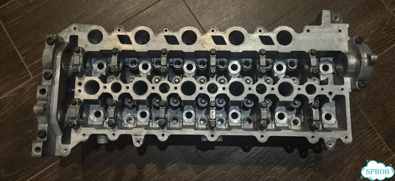 Головка блока цилиндров ГБЦ Volvo D4/D5 фото 1