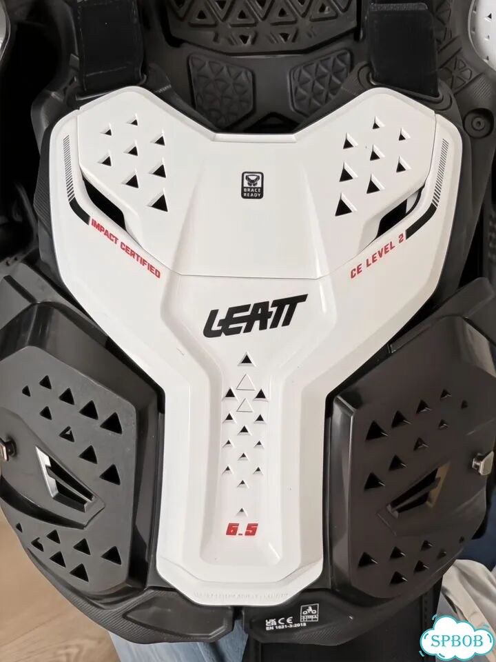 Панцирь leatt 6.5 фото 4