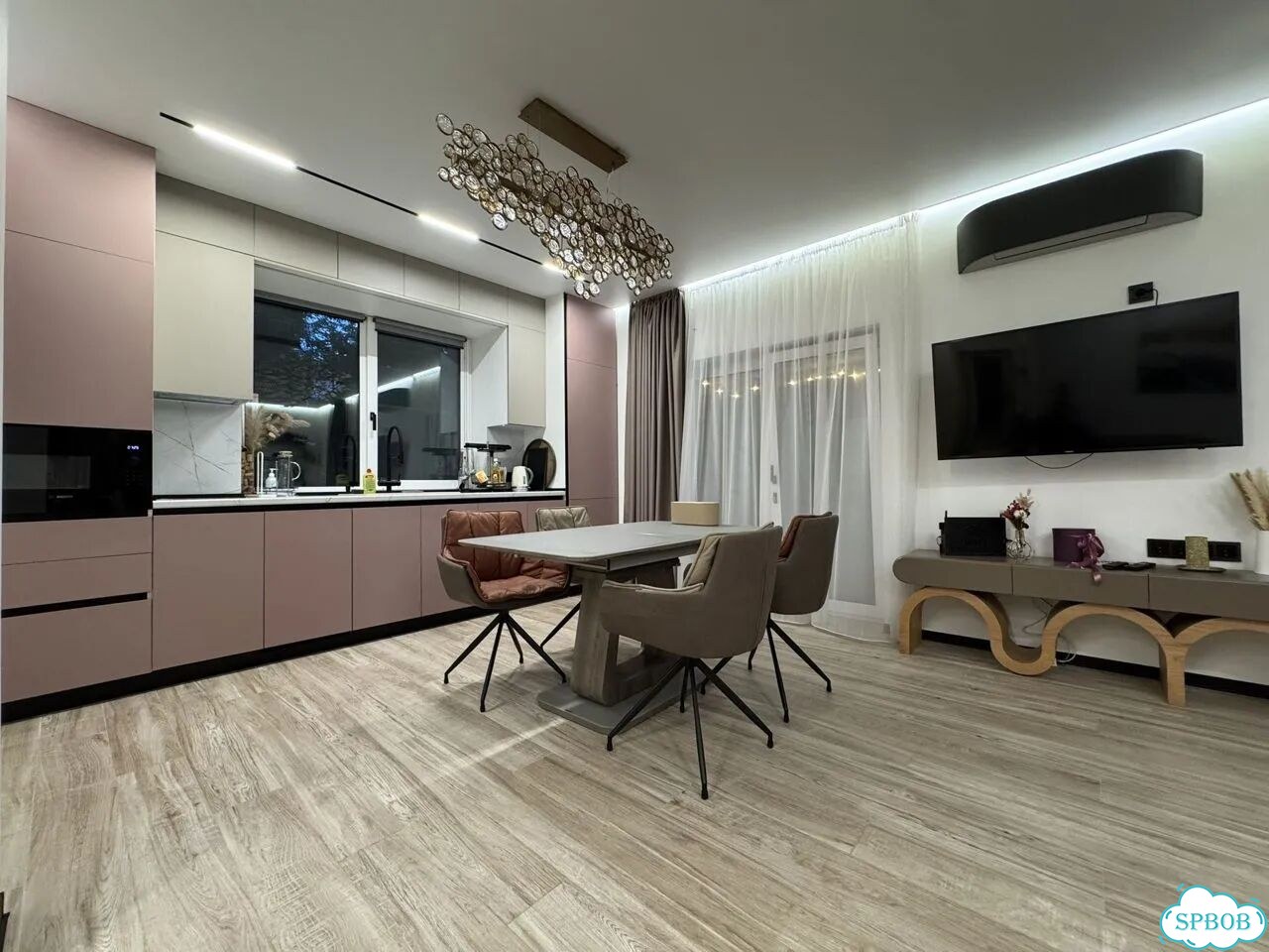 Дом 190 м² на участке 20 сот. фото 3