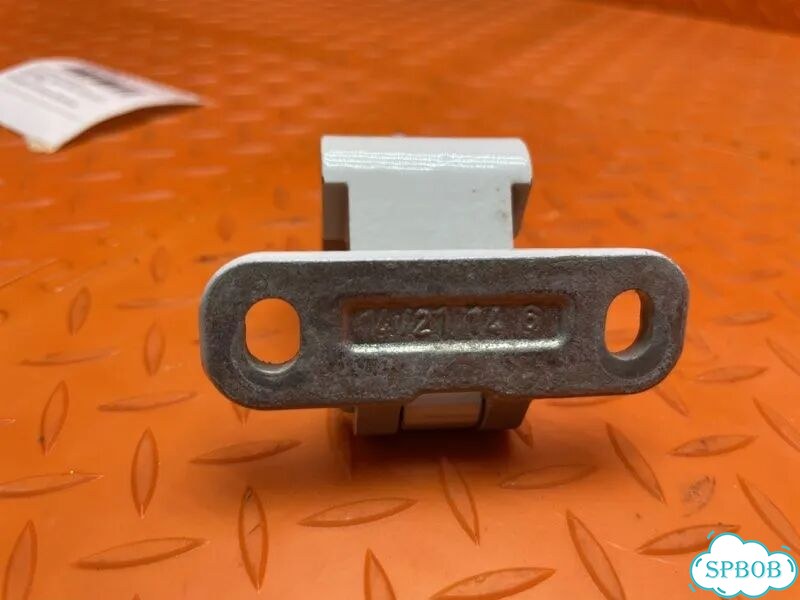 Петля двери багажника Volkswagen Tiguan MK 2 czda фото 4