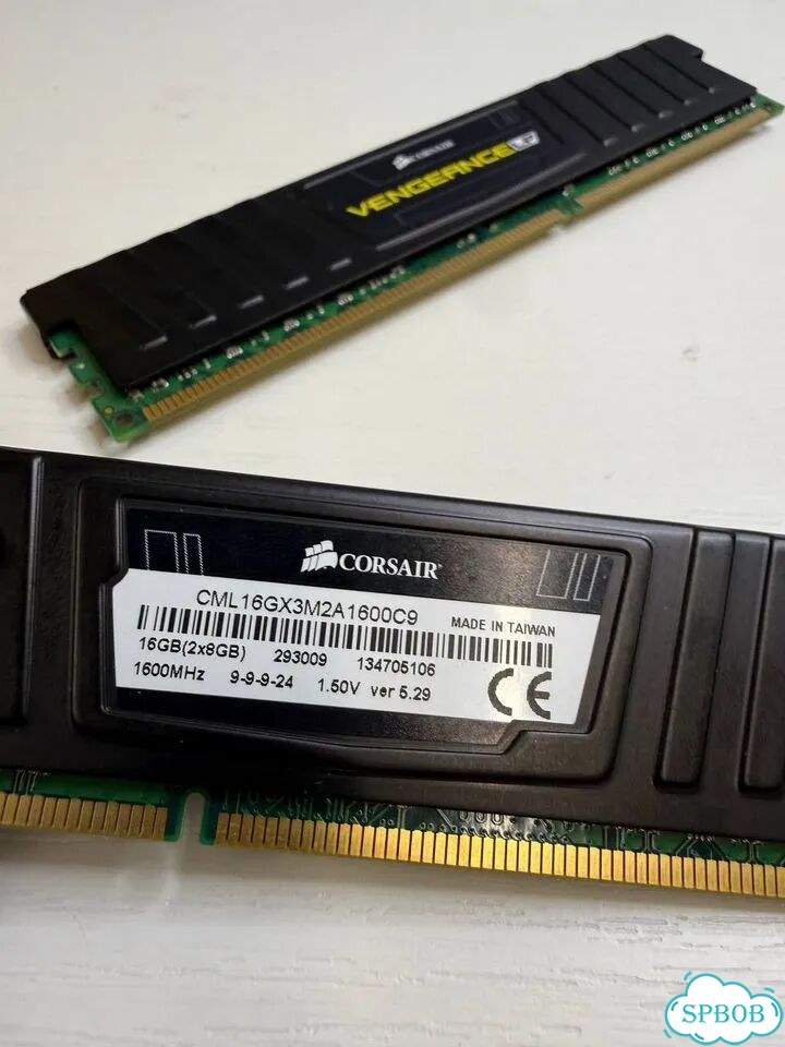 Оперативная память DDR3 16Gb Corsair 1800mhz фото 2