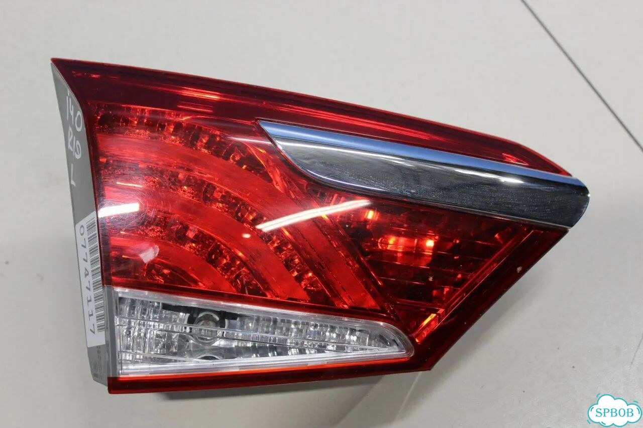 Фонарь в крышку левый Hyundai i40 2011-2019 фото 1