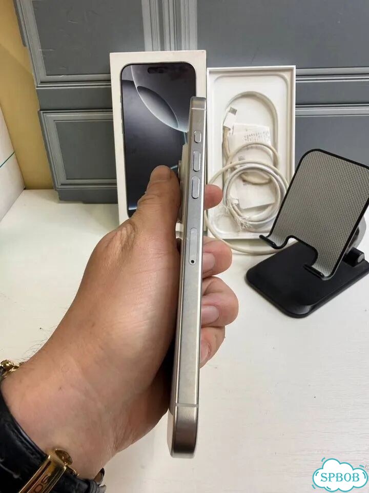 iPhone 16 Pro Max, 256 ГБ, SIM + eSIM фото 5