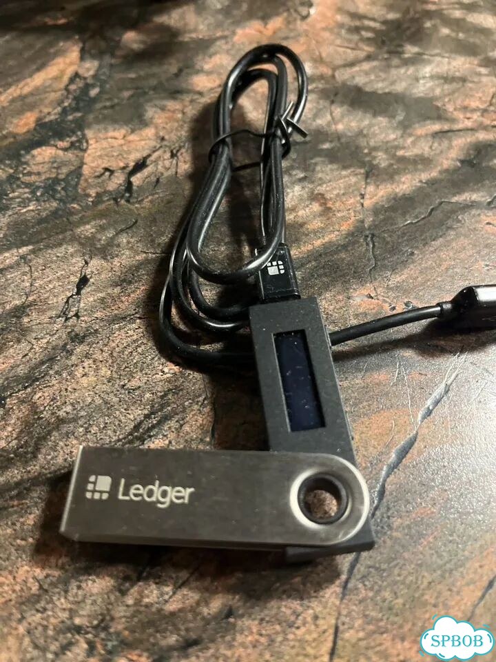 Ledger nano s фото 1