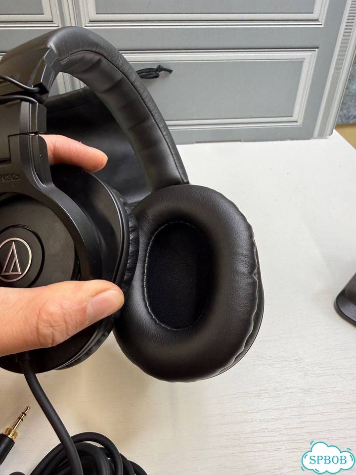 Студийный наушники Audio technika ATH-M30X фото 1
