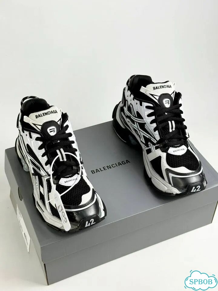 Balenciaga Runner Black White фото 1