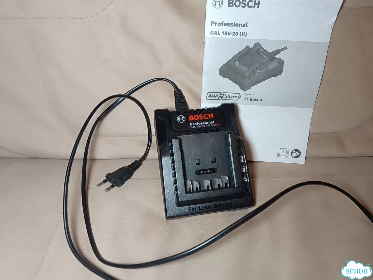 Зарядное устройство Bosch GAL 18V-20(II) фото 7
