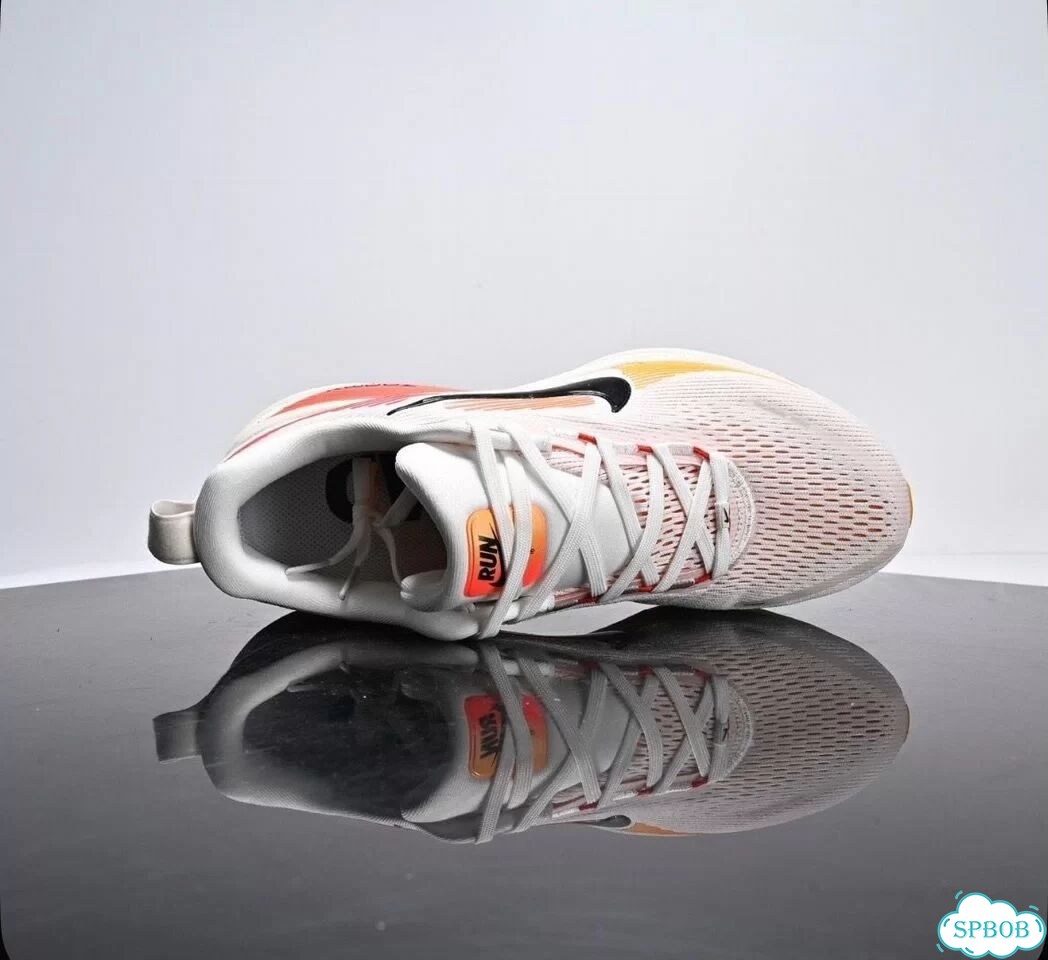 Кроссовки nike Air zoom vomero 18 фото 3