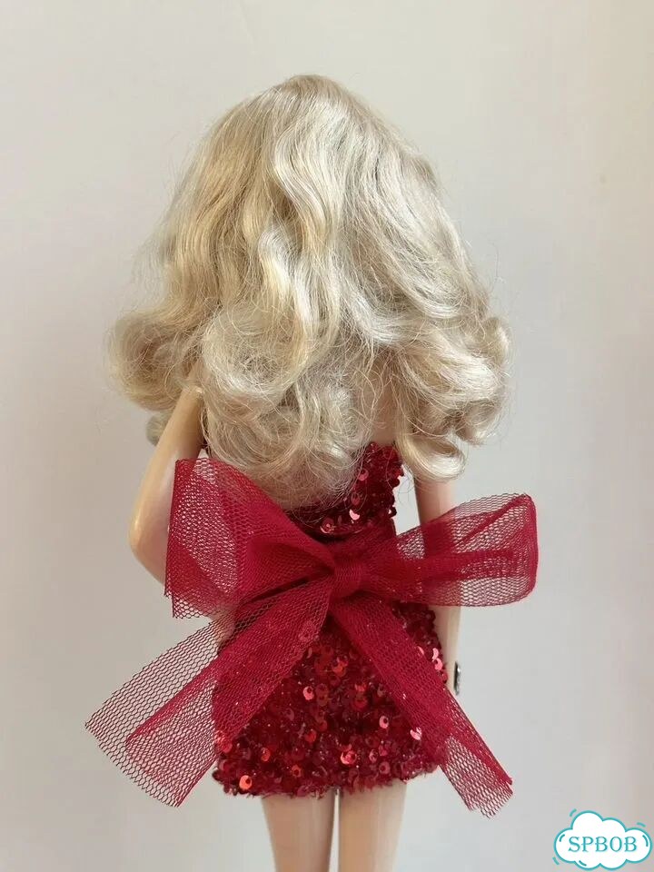 Кукла Barbie Holiday 2011 Маки фото 4