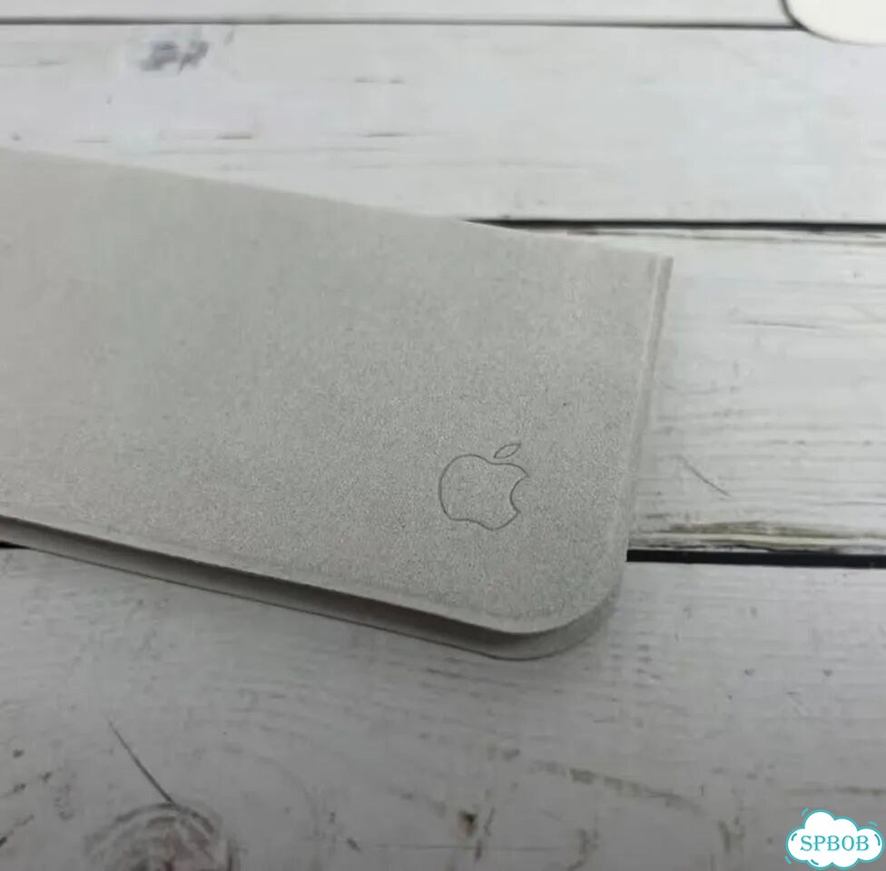 Чистящая салфетка Apple polishing cloth для экрана фото 2