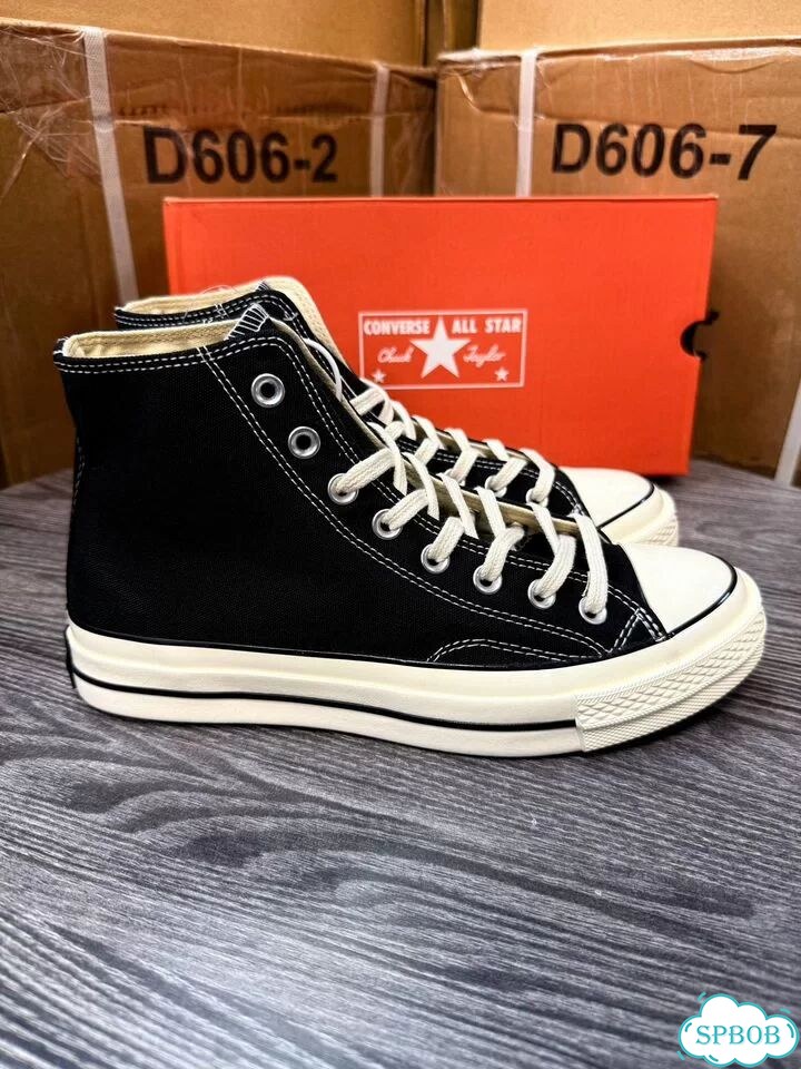 Высокие кеды Converse Chuck Taylor All Star Hi фото 1