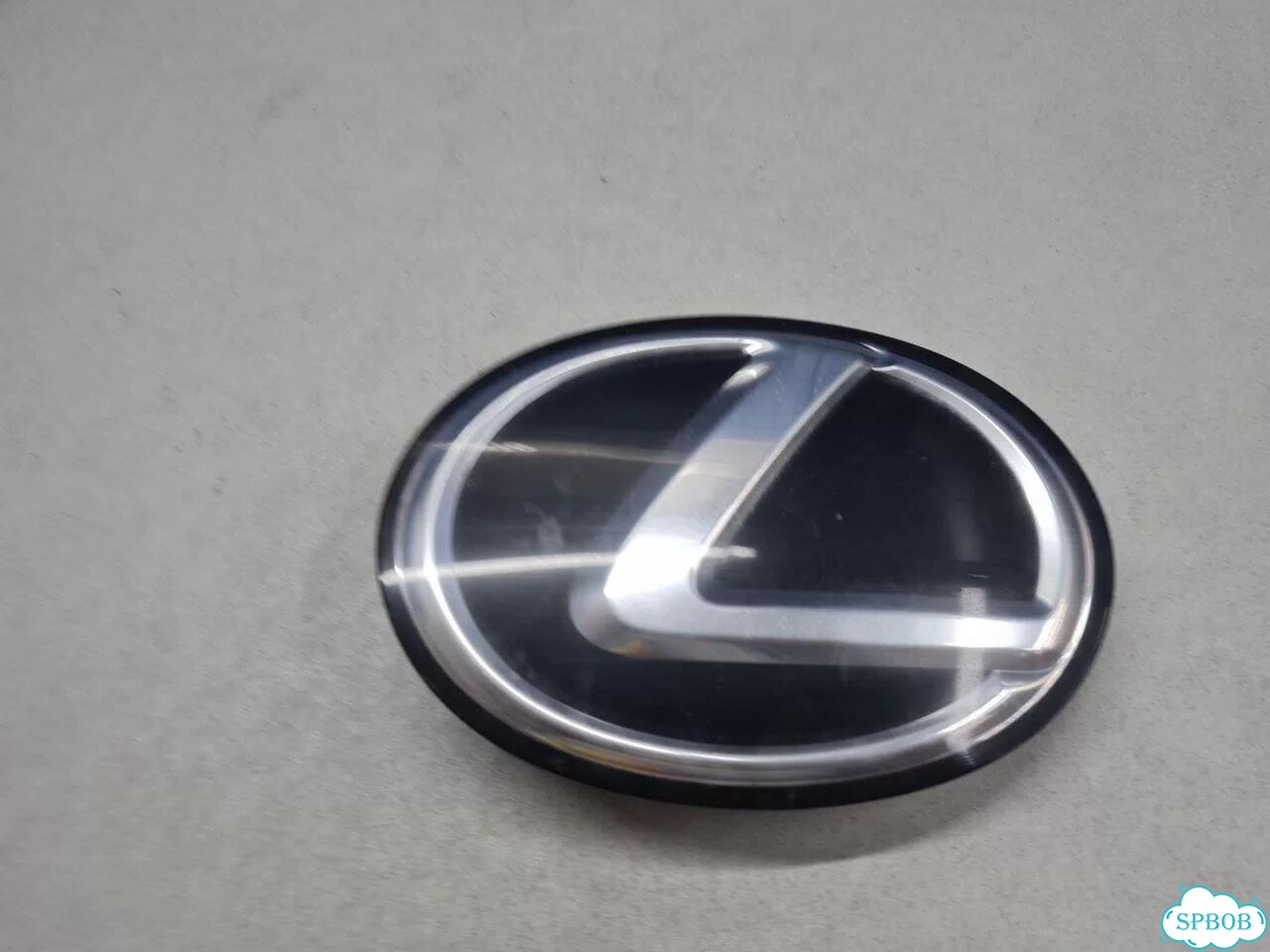Эмблема Lexus IS SE30 2013-2020 фото 4