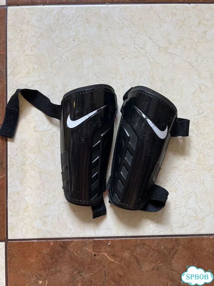Щитки на голени nike фото 1