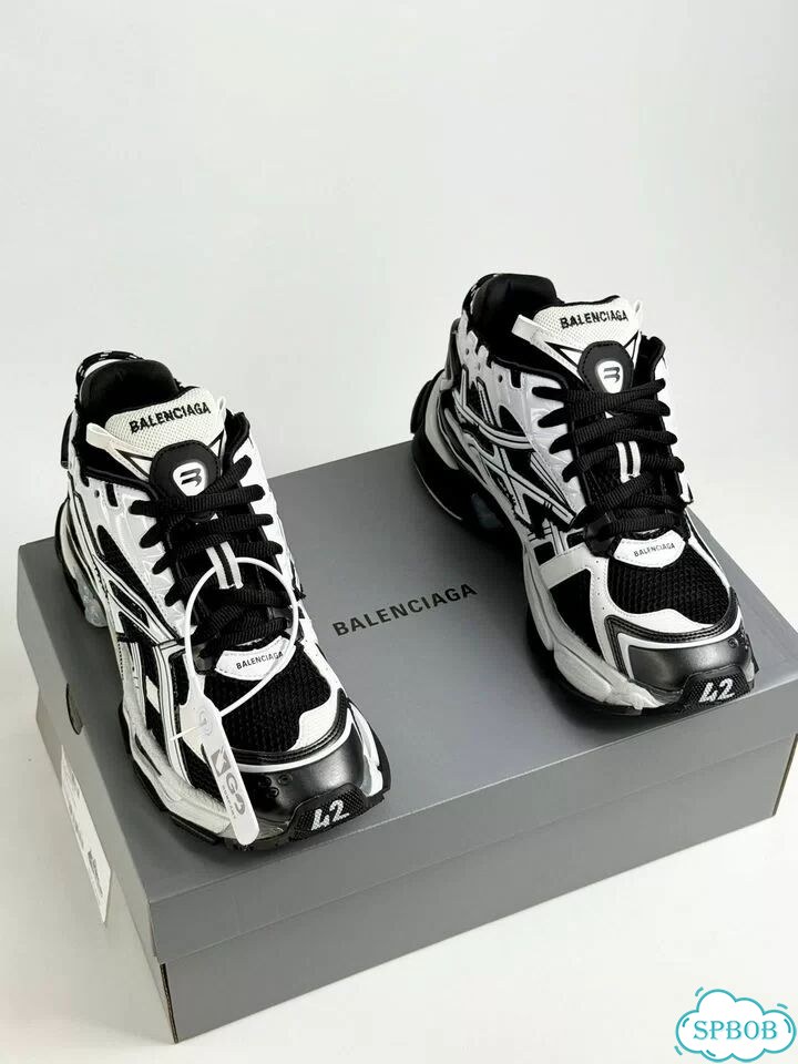 Balenciaga Runner Black White фото 6