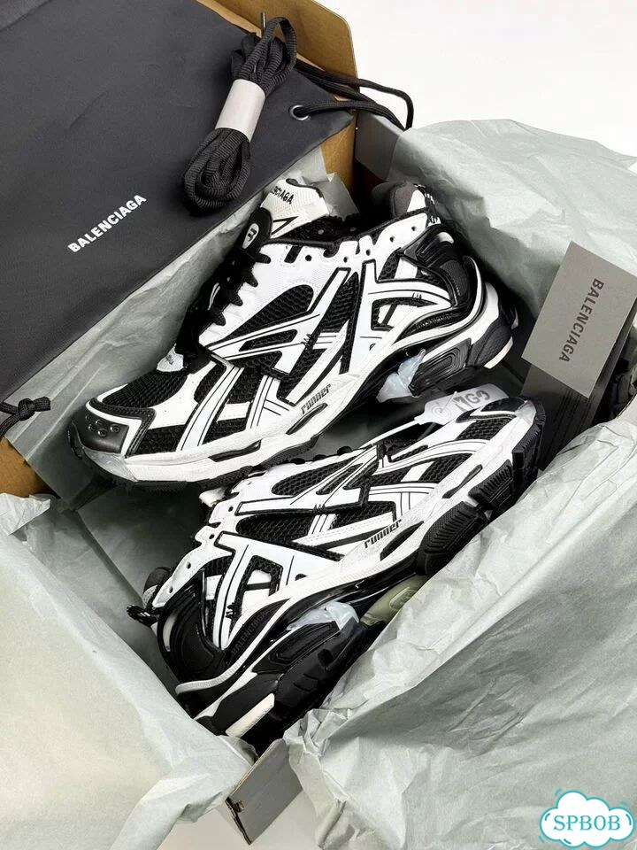 Balenciaga Runner Black White фото 8