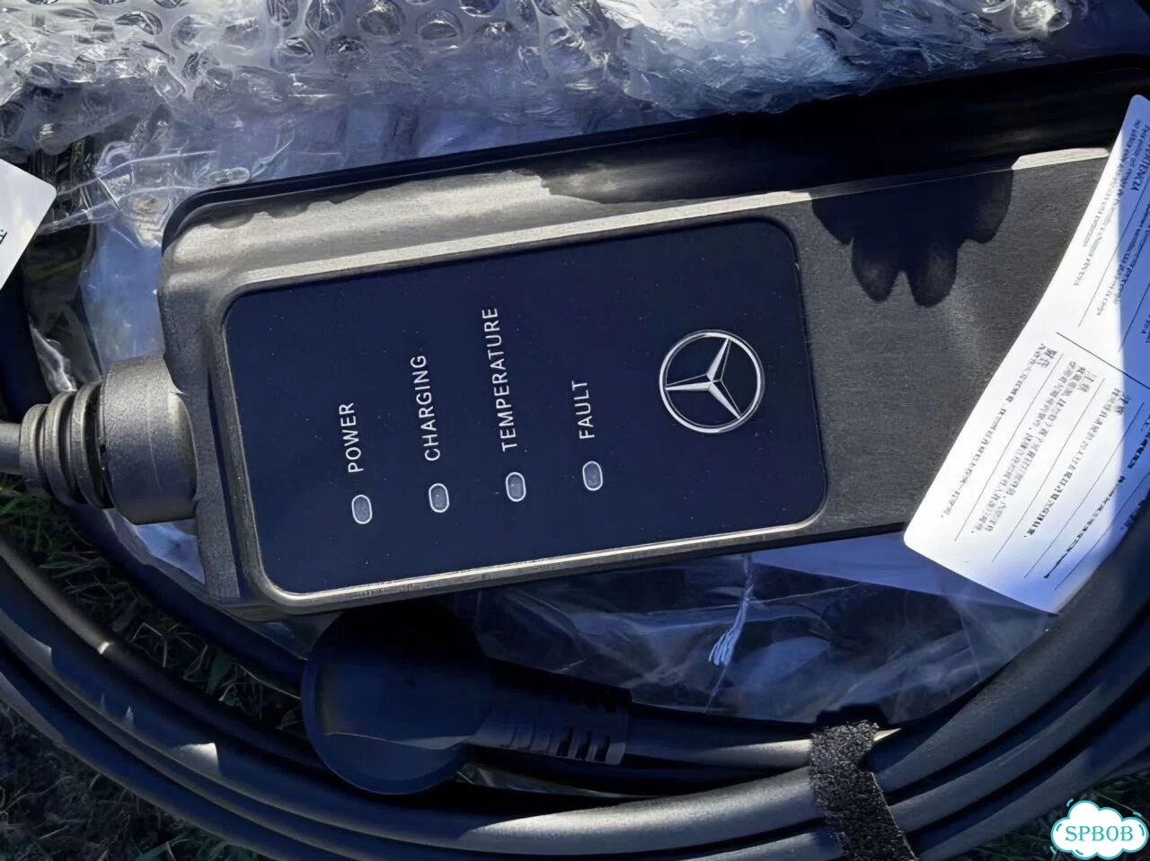 Зарядное устройство для электромобиля Mercedes фото 1