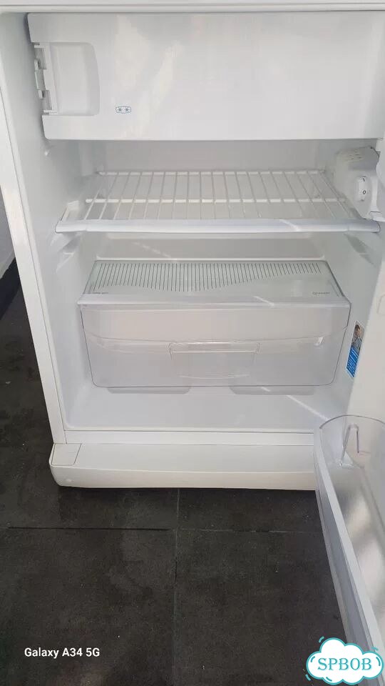 Холодильник Indesit MT 08 фото 4