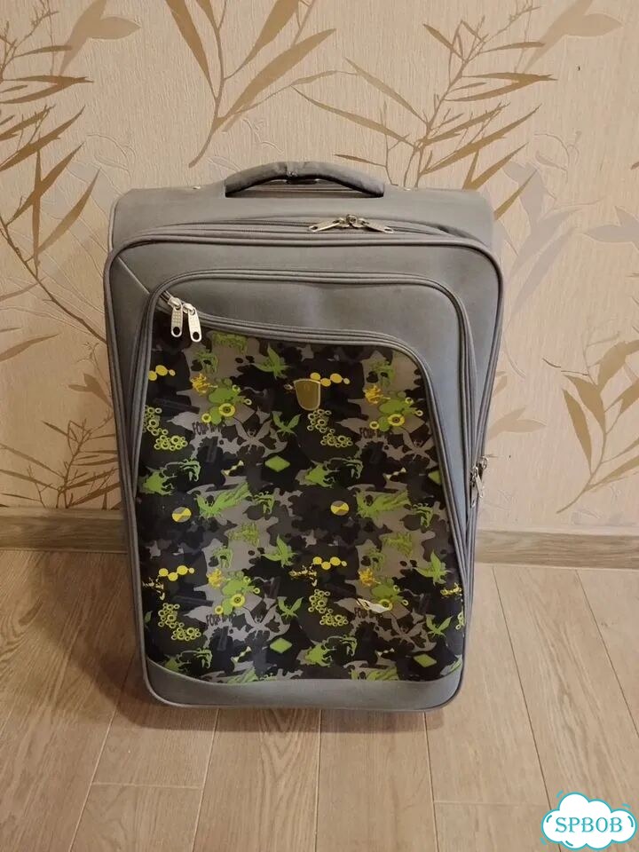 Чемодан на колесах фото 1