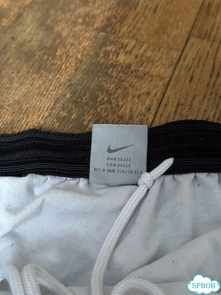 Шорты винтажные Nike фото 4