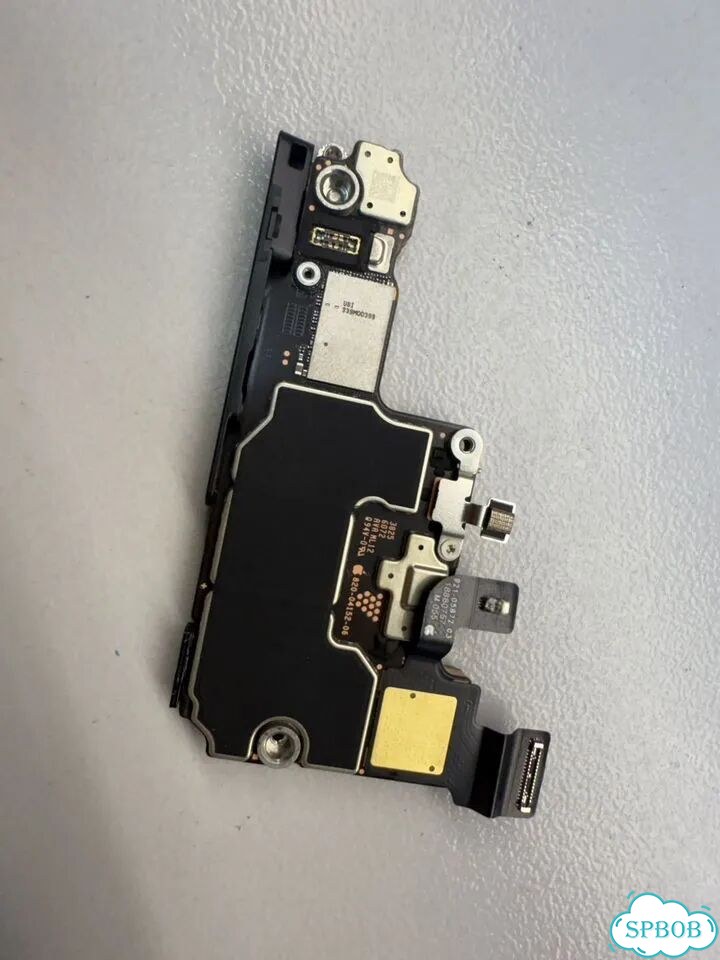 Материнская плата iPhone 17 Pro Max на запчасти фото 2