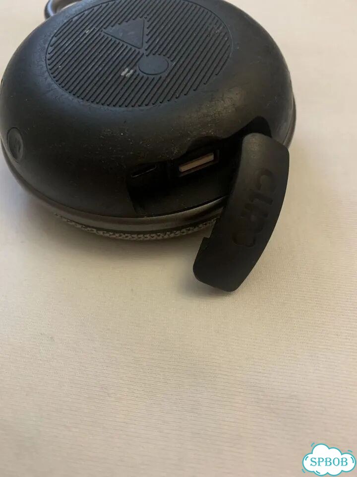 Bluetooth-колонка JBL Clip 3 фото 6